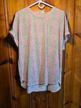 crown & ivy Pink Pineapple Print Top with Mint Base